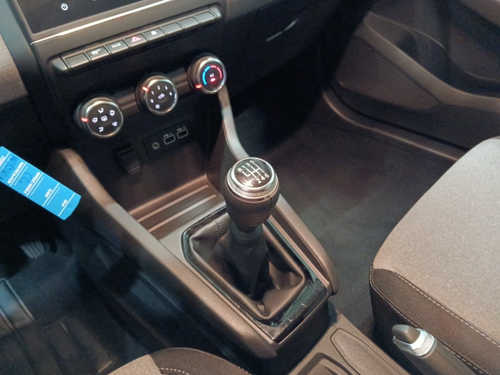 72551_p51 - RENAULT - CLIO - 2025 - photo 15