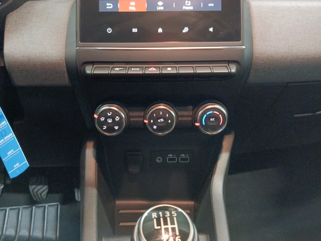 72551_p51 - RENAULT - CLIO - 2025 - photo 20