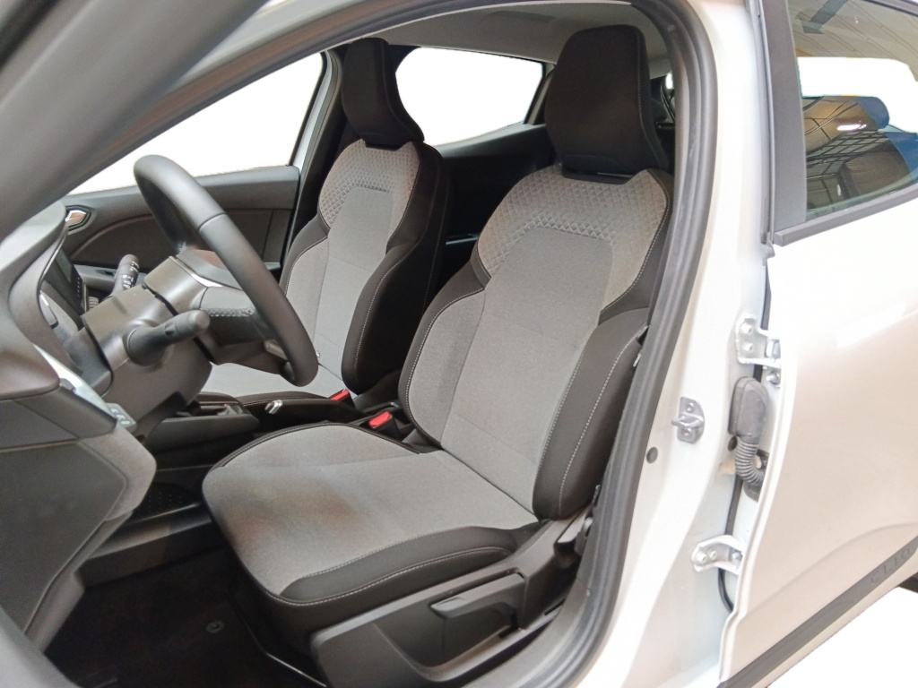 72566_p51 - RENAULT - CLIO - 2025 - photo 10