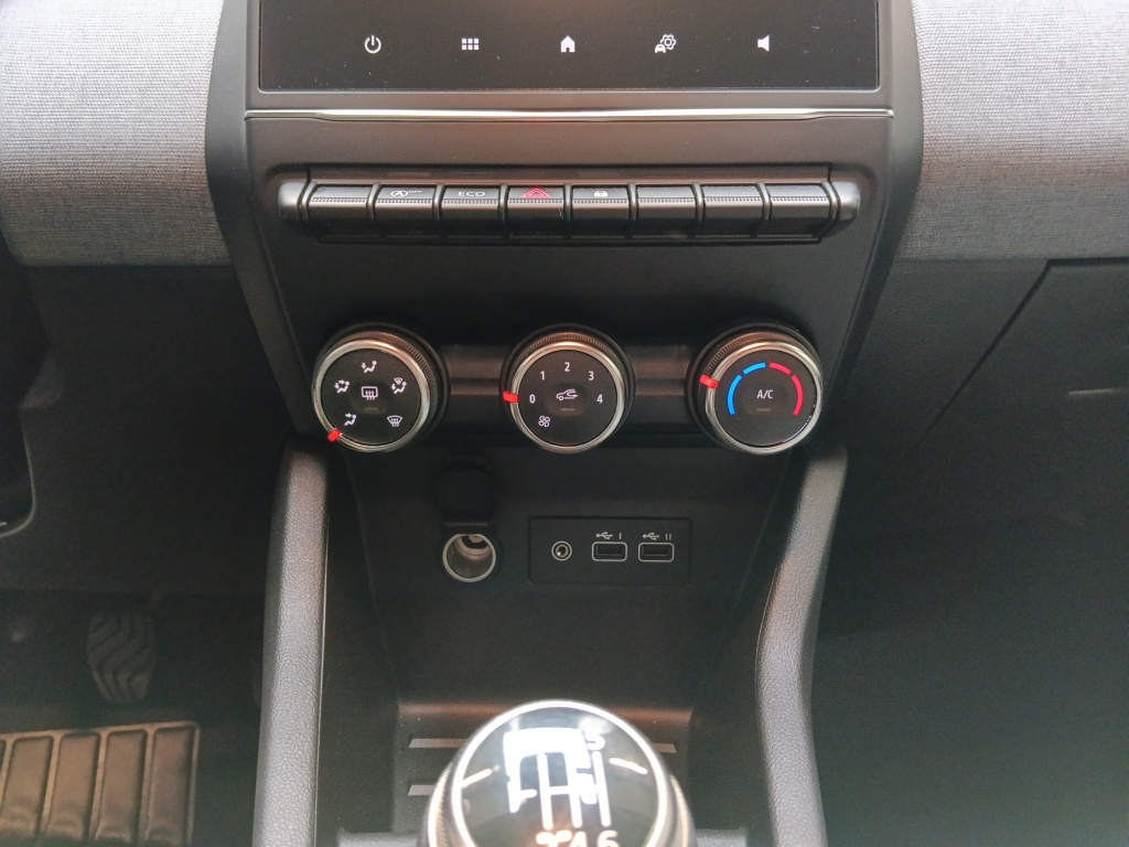 72566_p51 - RENAULT - CLIO - 2025 - photo 20