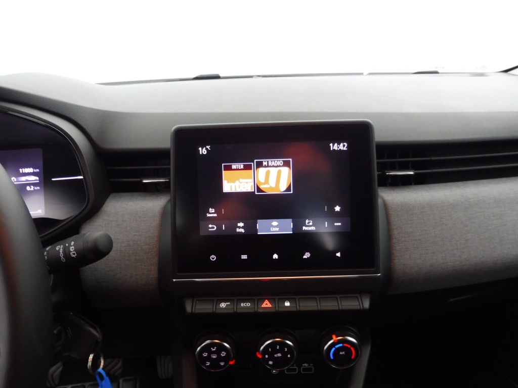 71341_p51 - RENAULT - CLIO - 2025 - photo 10