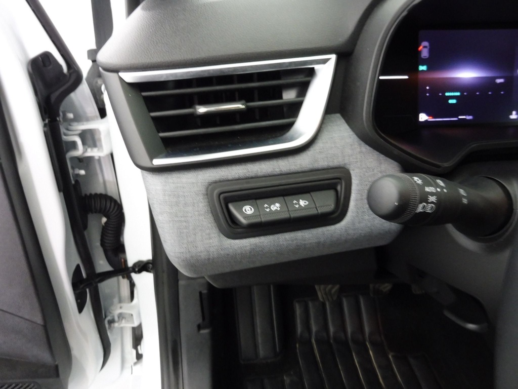 71341_p51 - RENAULT - CLIO - 2025 - photo 7