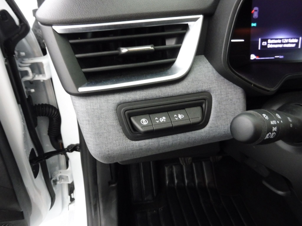 71347_p51 - RENAULT - CLIO - 2025 - photo 7