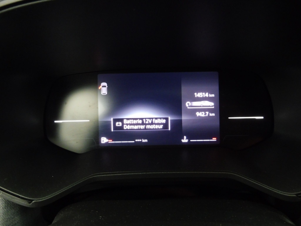 71347_p51 - RENAULT - CLIO - 2025 - photo 8