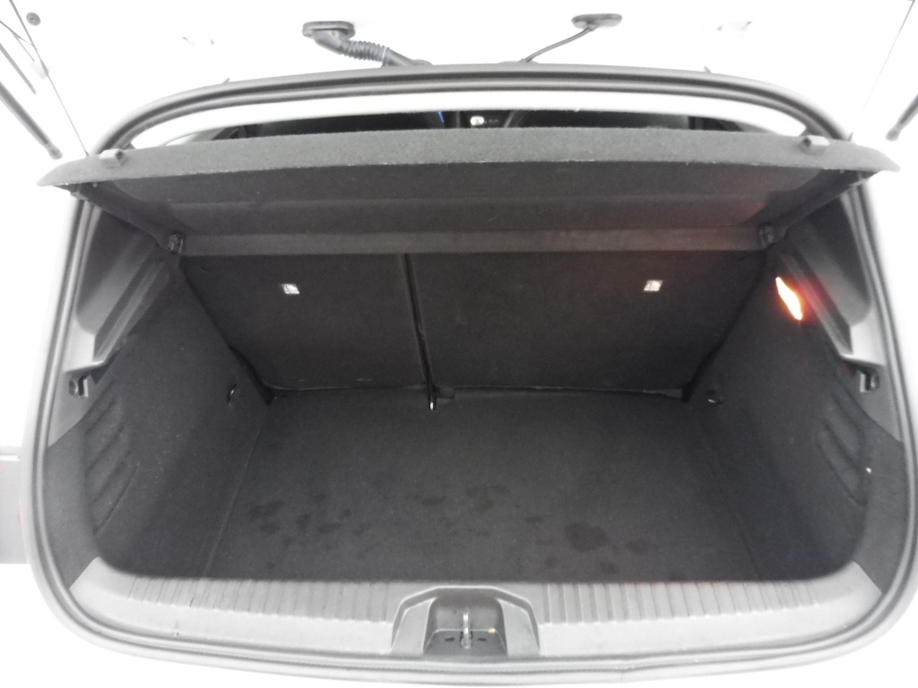 71347_p51 - RENAULT - CLIO - 2025 - photo 9