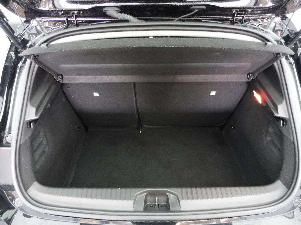 72413_p51 - RENAULT - CLIO - 2025 - photo 9