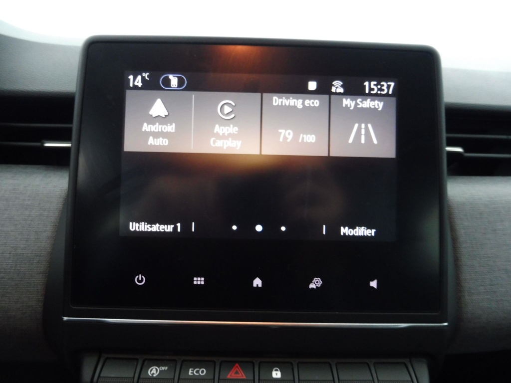 72519_p51 - RENAULT - CLIO - 2025 - photo 10