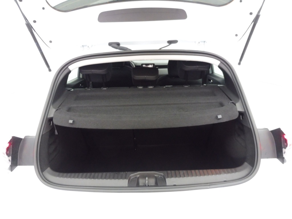 72519_p51 - RENAULT - CLIO - 2025 - photo 11