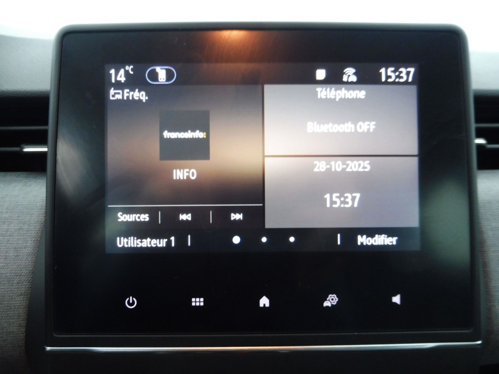 72519_p51 - RENAULT - CLIO - 2025 - photo 13