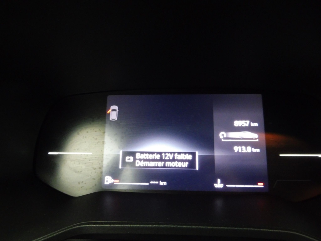 72519_p51 - RENAULT - CLIO - 2025 - photo 9