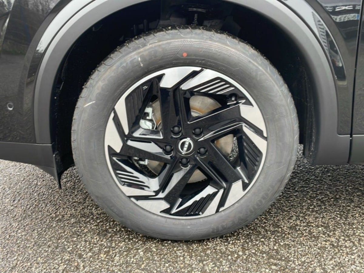 381084_p2 - NISSAN - QASHQAI - 2025 - photo 9