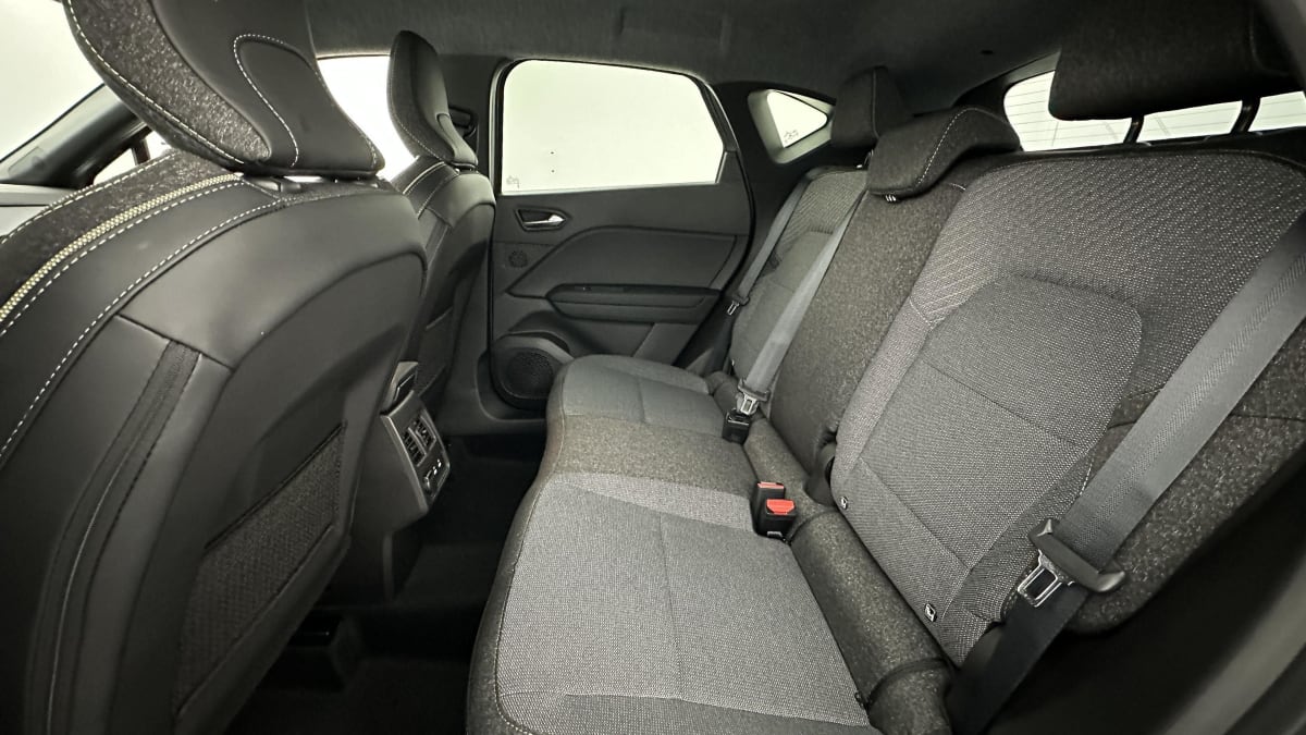 377177_p2 - RENAULT - CAPTUR - 2026 - photo 9
