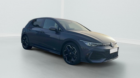 381010_p2 - VOLKSWAGEN - GOLF - 2026