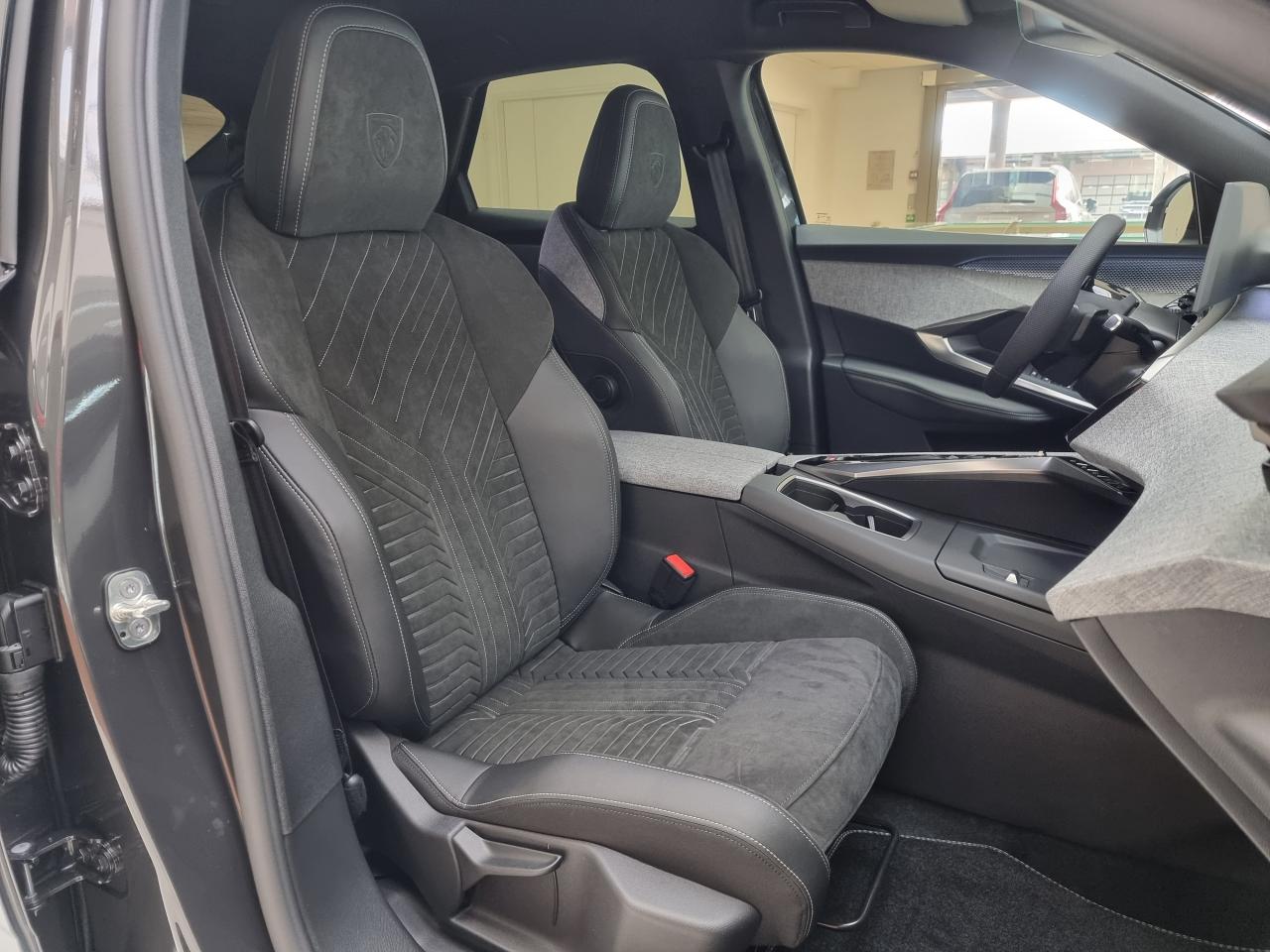 0679-0002609_p68 - PEUGEOT - 3008 - 2025 - photo 10