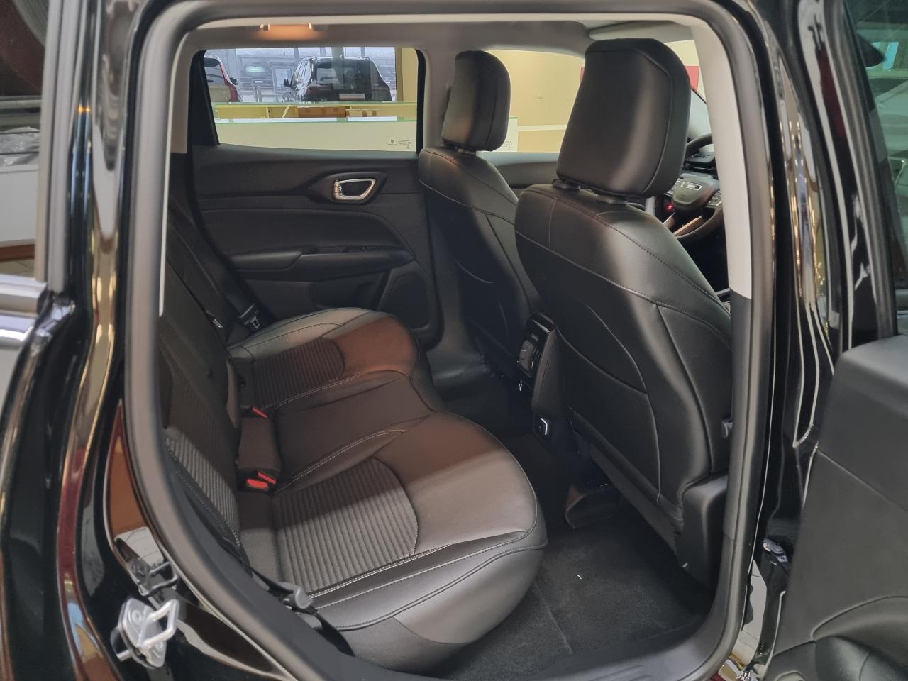 0679-0002711_p68 - JEEP - COMPASS - 2023 - photo 22