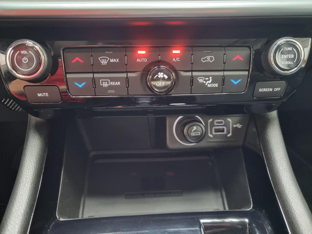 0679-0002723_p68 - JEEP - COMPASS - 2023 - photo 17