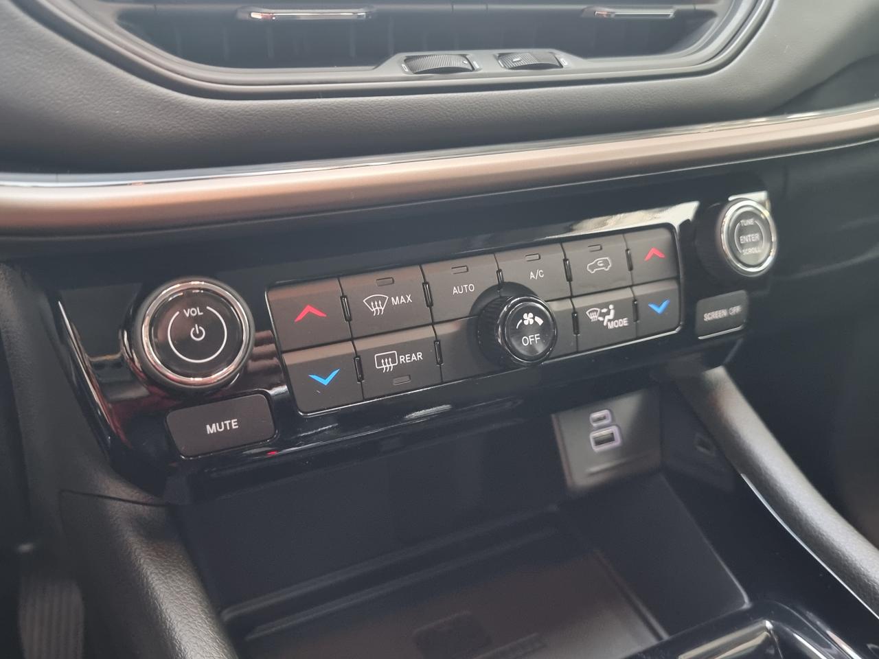 0679-0002749_p68 - JEEP - COMPASS - 2023 - photo 21