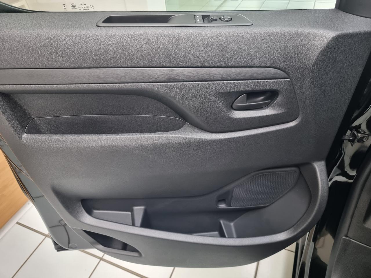 0679-0002903_p68 - CITROEN - JUMPY - 2025 - photo 15