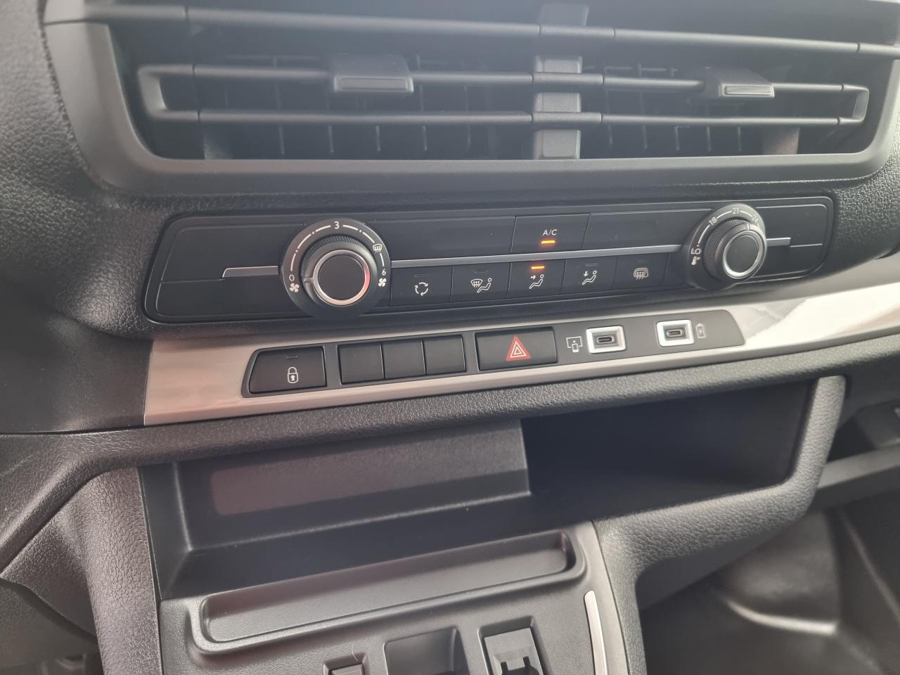 0679-0002903_p68 - CITROEN - JUMPY - 2025 - photo 16