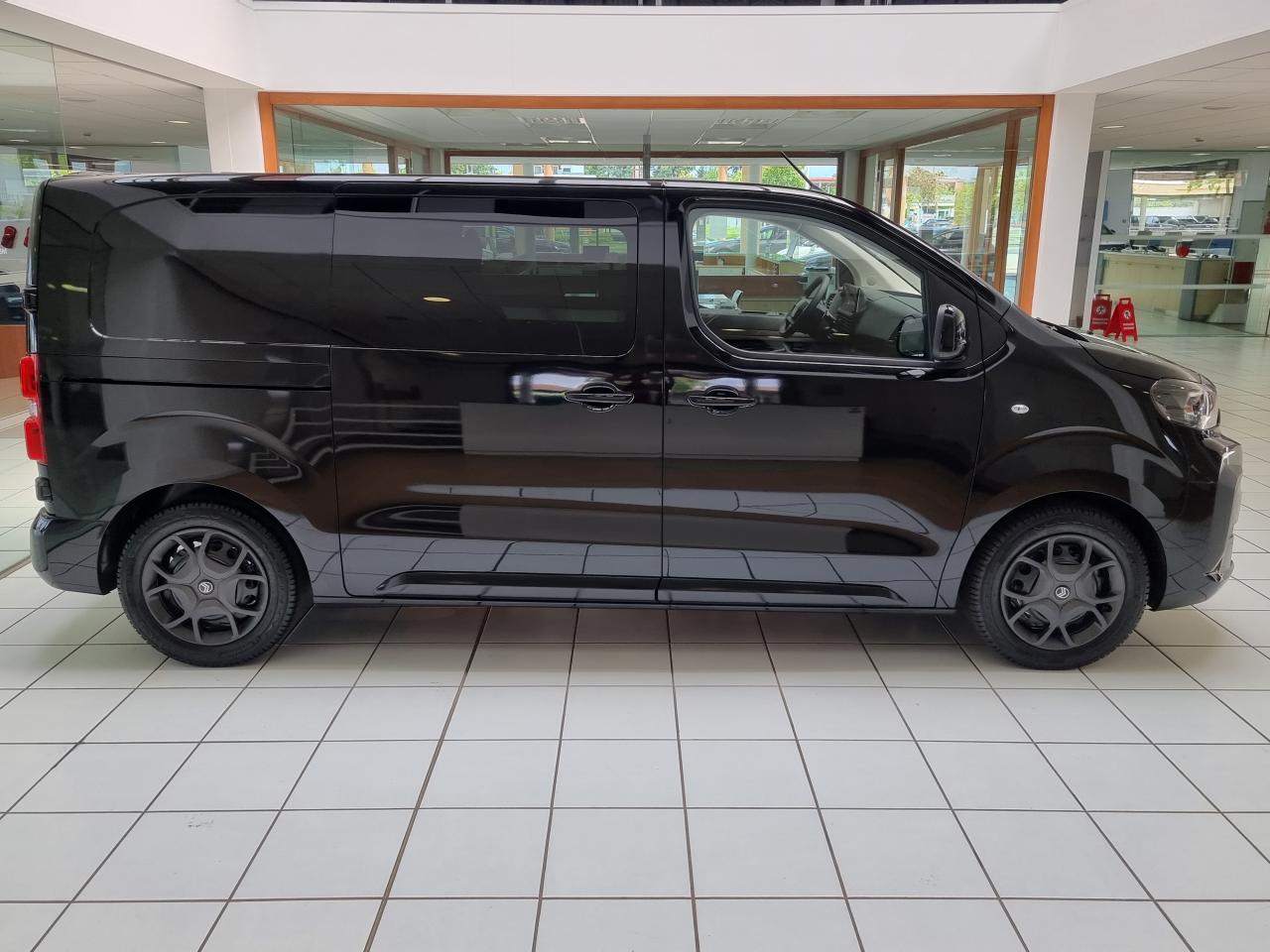 0679-0002903_p68 - CITROEN - JUMPY - 2025 - photo 24