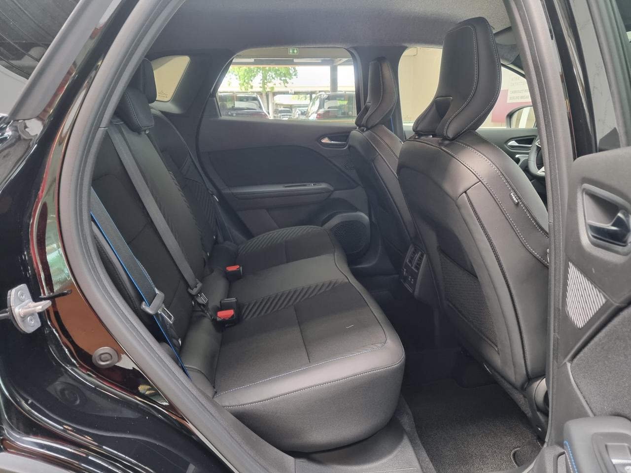 0679-0002975_p68 - RENAULT - SYMBIOZ - 2025 - photo 27