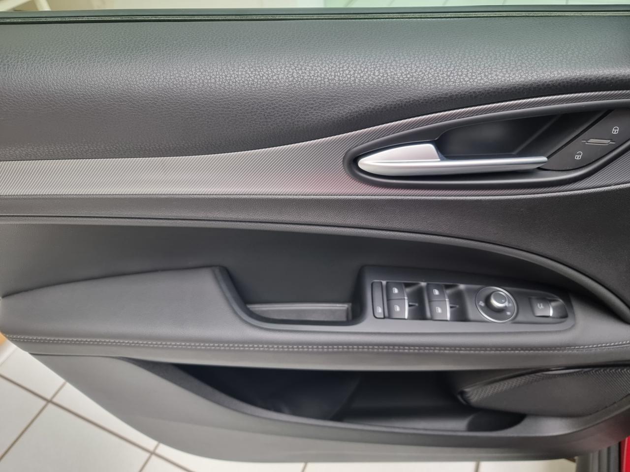 0679-0002981_p68 - ALFA ROMEO - STELVIO - 2024 - photo 17