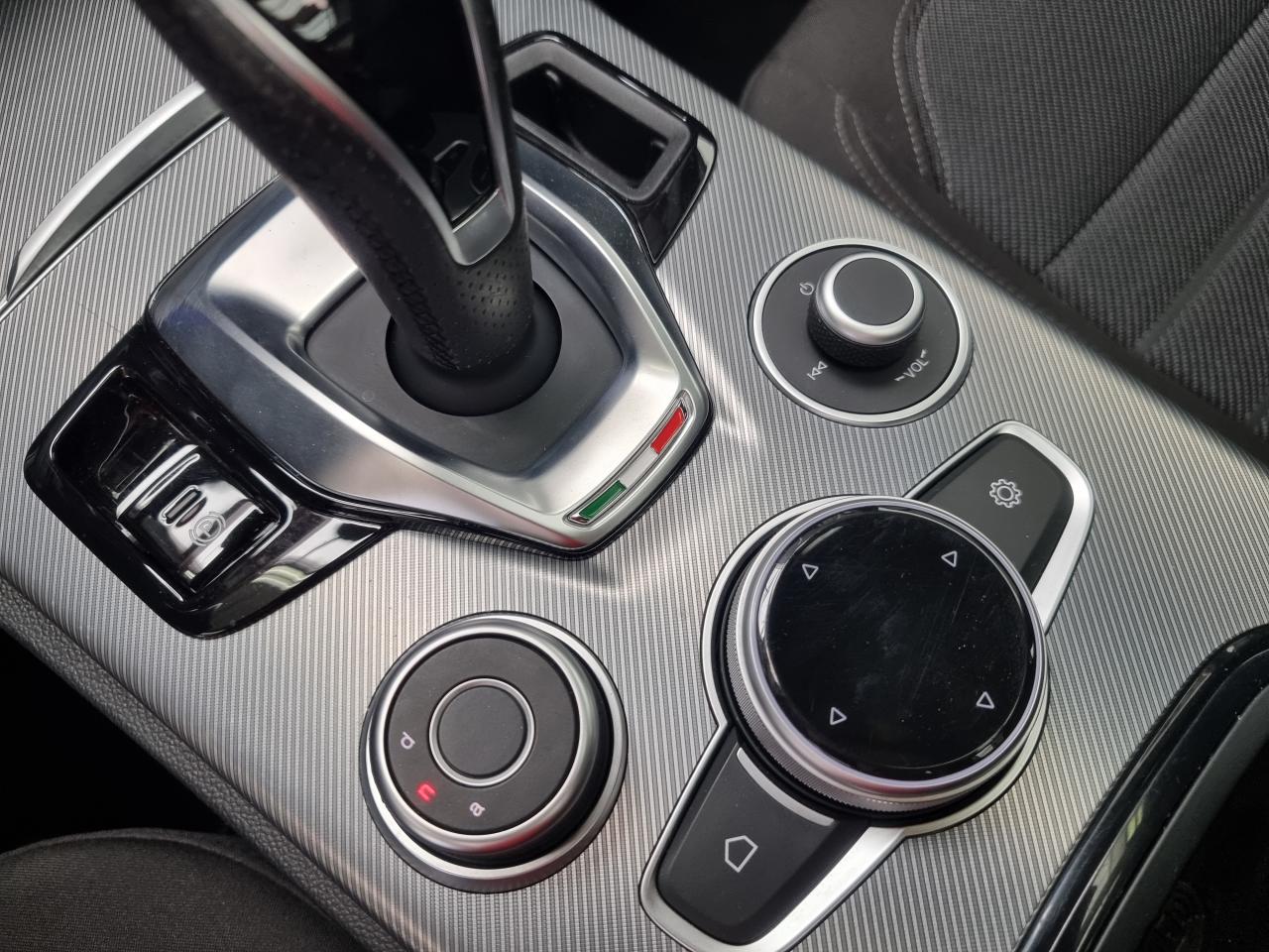 0679-0002981_p68 - ALFA ROMEO - STELVIO - 2024 - photo 21