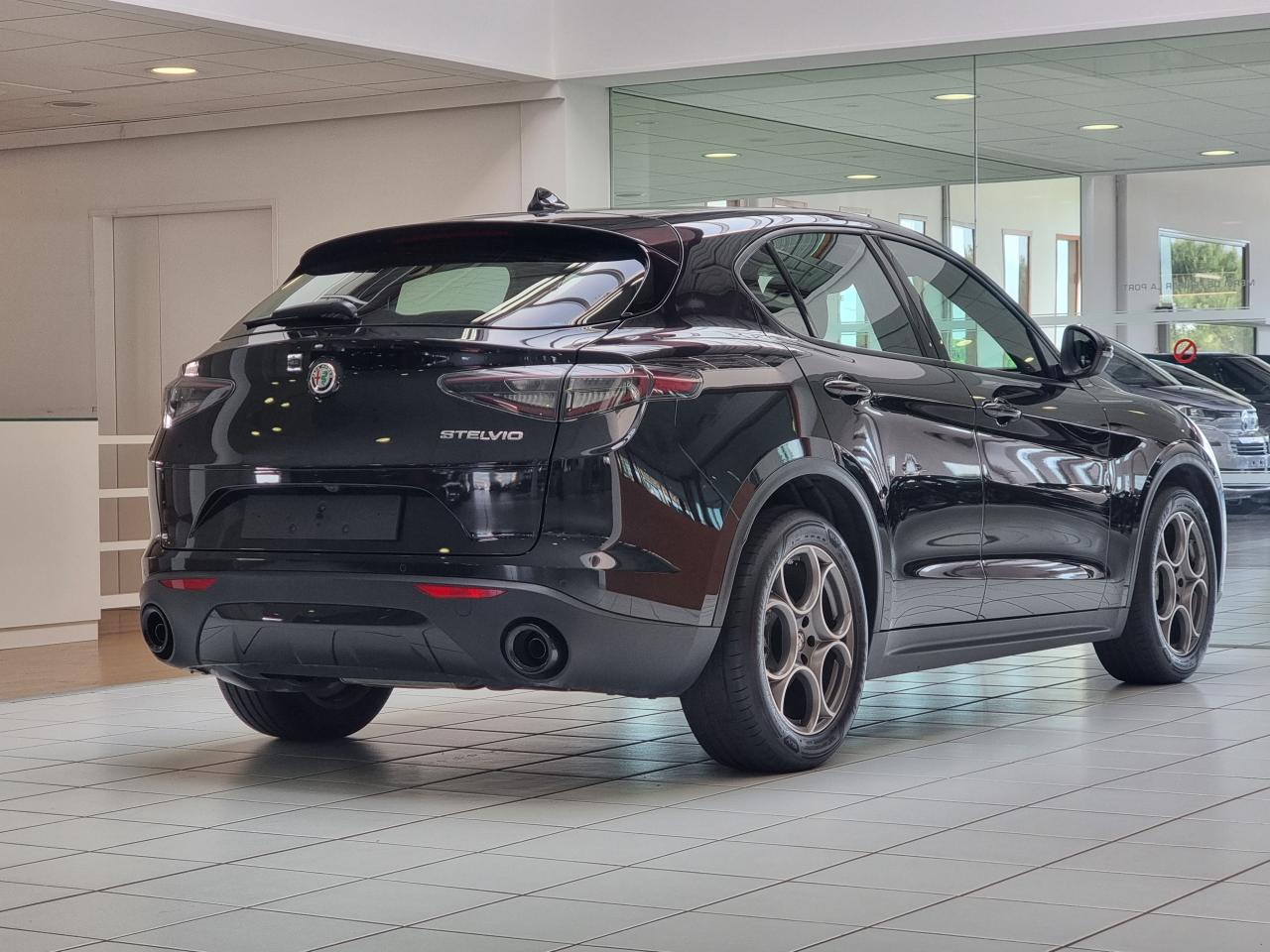 0679-0002984_p68 - ALFA ROMEO - STELVIO - 2024 - photo 2