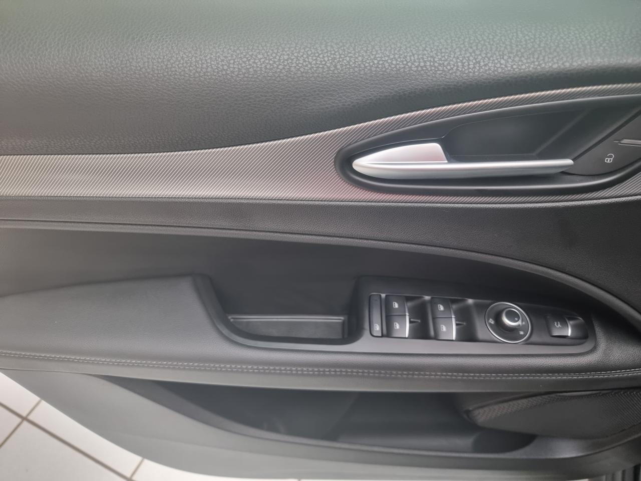 0679-0002984_p68 - ALFA ROMEO - STELVIO - 2024 - photo 18