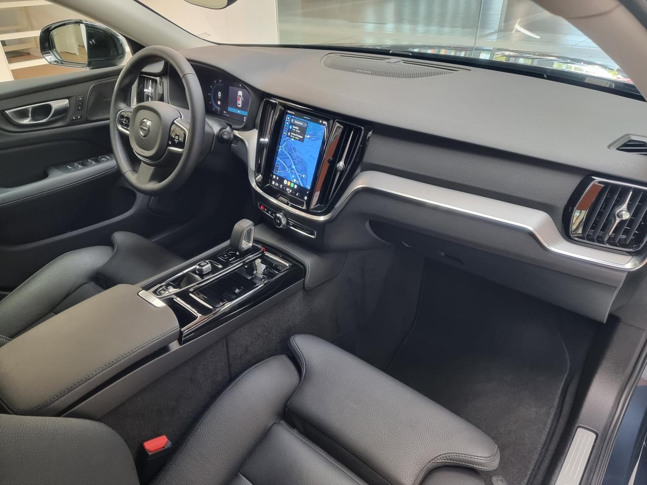 0679-0003032_p68 - VOLVO - V 60 - 2024 - photo 3