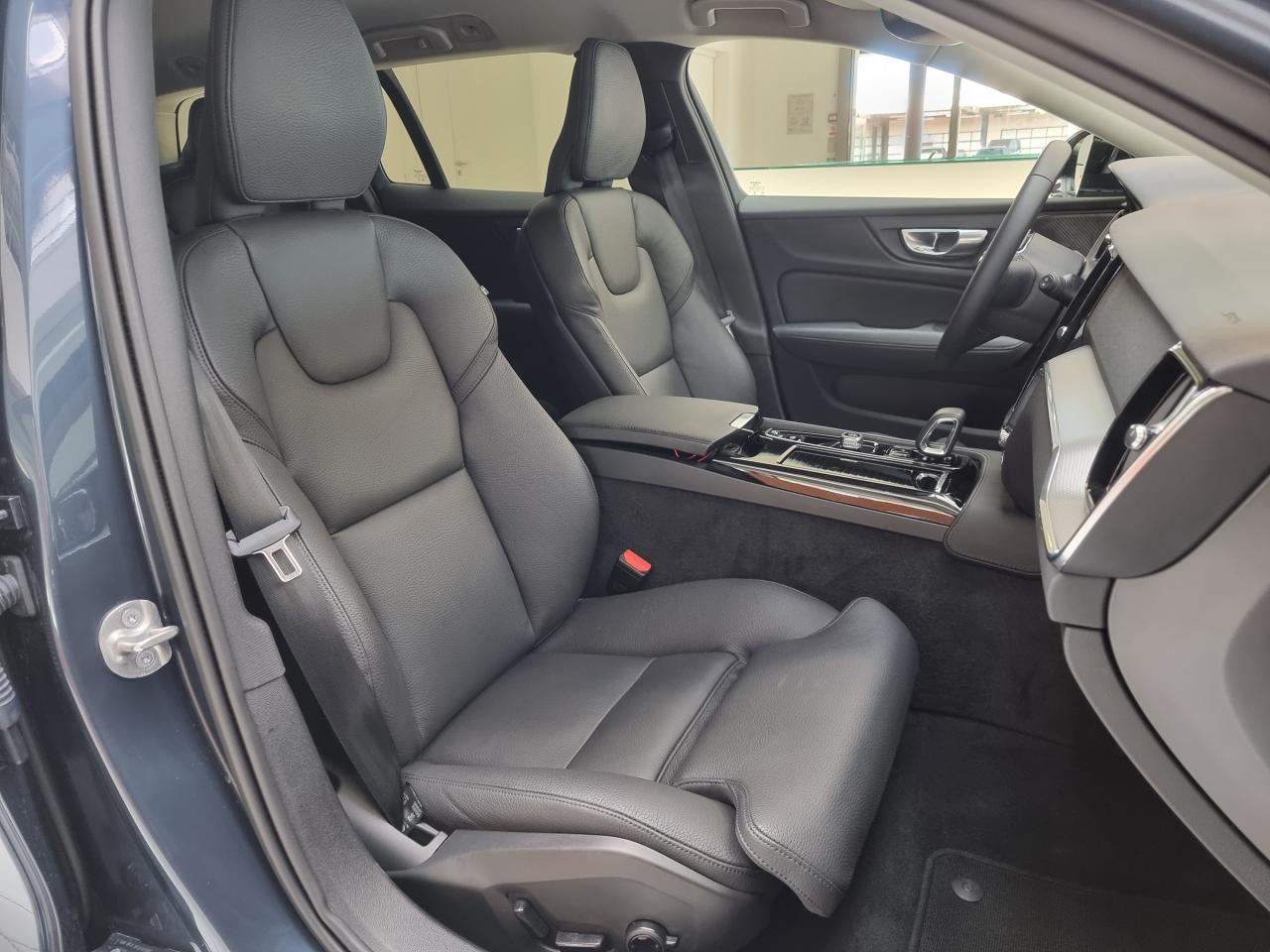 0679-0003032_p68 - VOLVO - V 60 - 2024 - photo 10