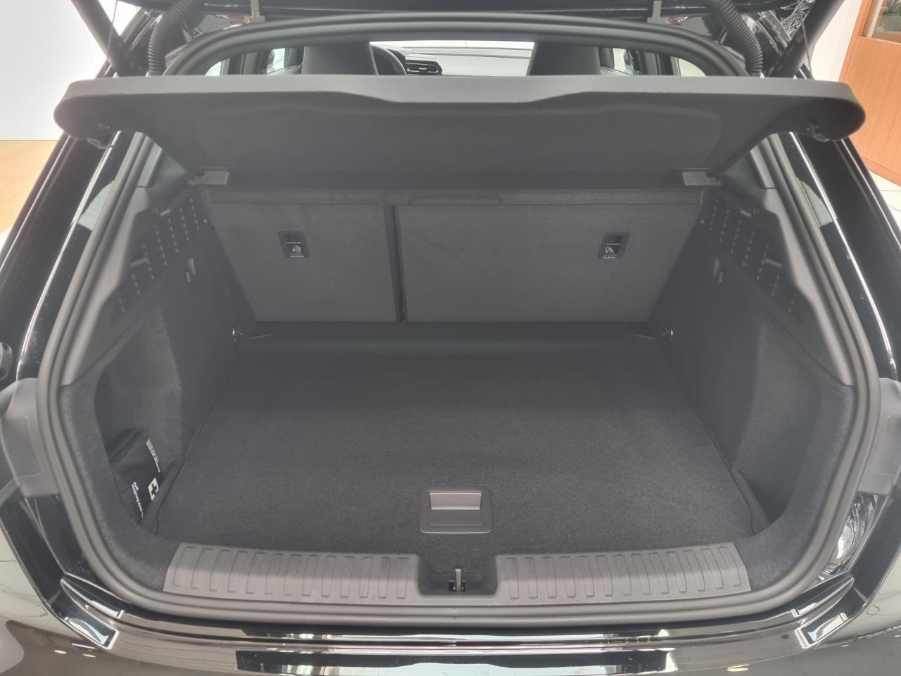 0679-0003074_p68 - AUDI - A3 - 2025 - photo 12