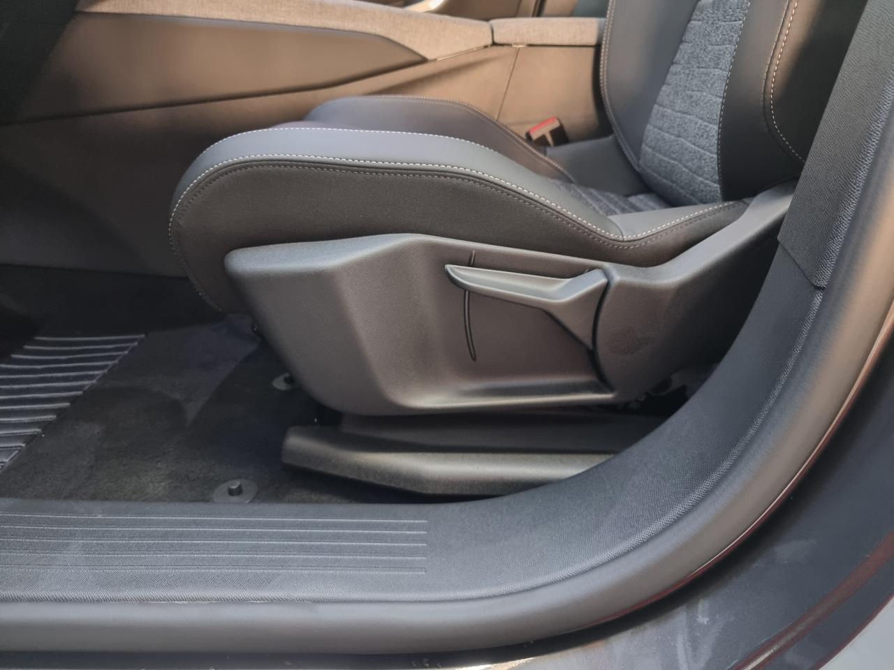 0679-0003274_p68 - PEUGEOT - 3008 - 2025 - photo 16