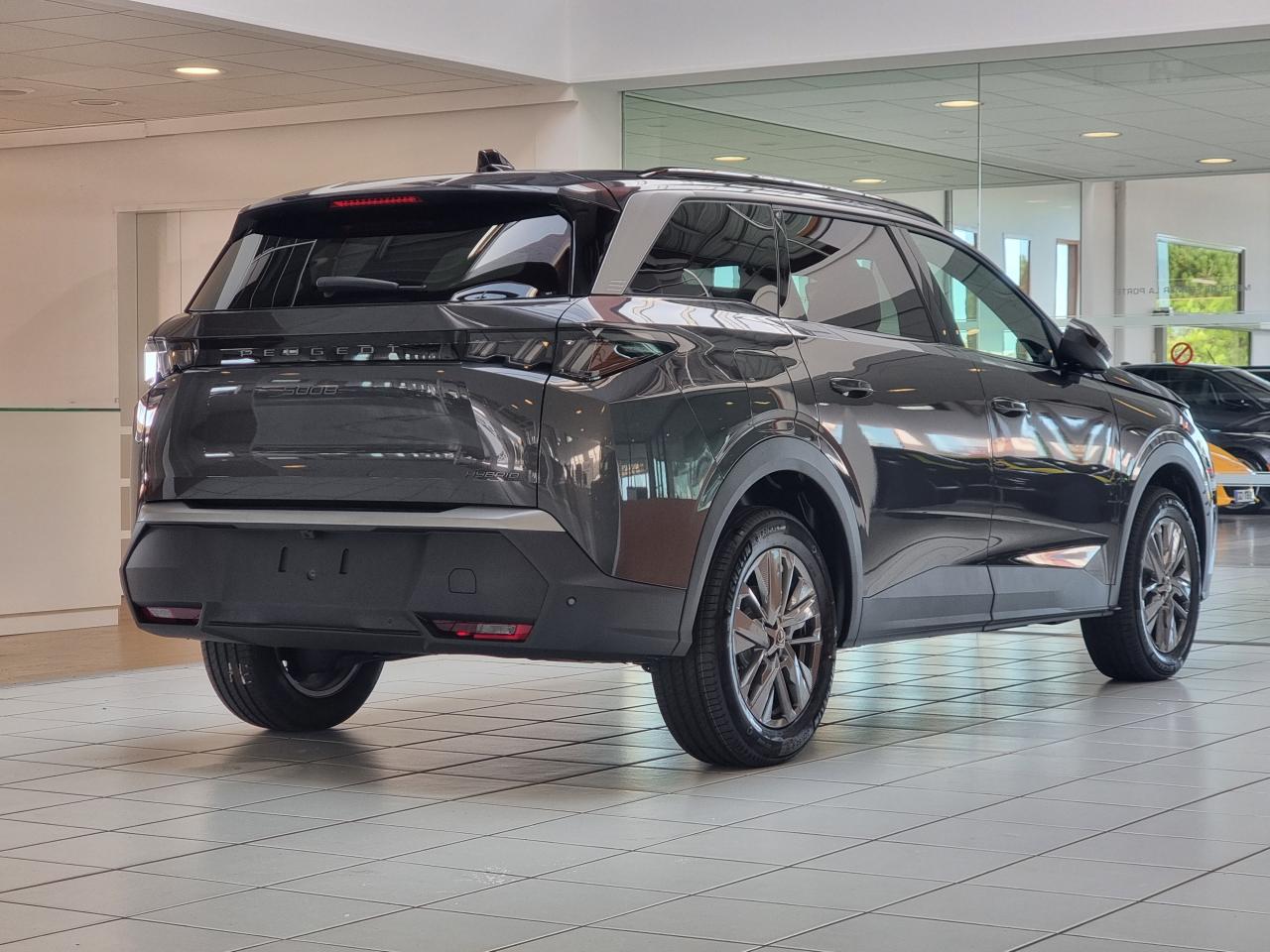 0679-0003277_p68 - PEUGEOT - 5008 - 2025 - photo 2