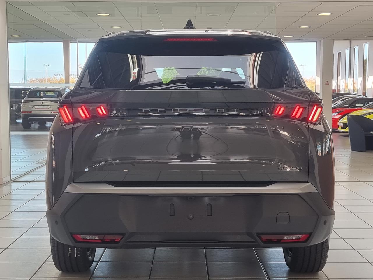 0679-0003277_p68 - PEUGEOT - 5008 - 2025 - photo 4