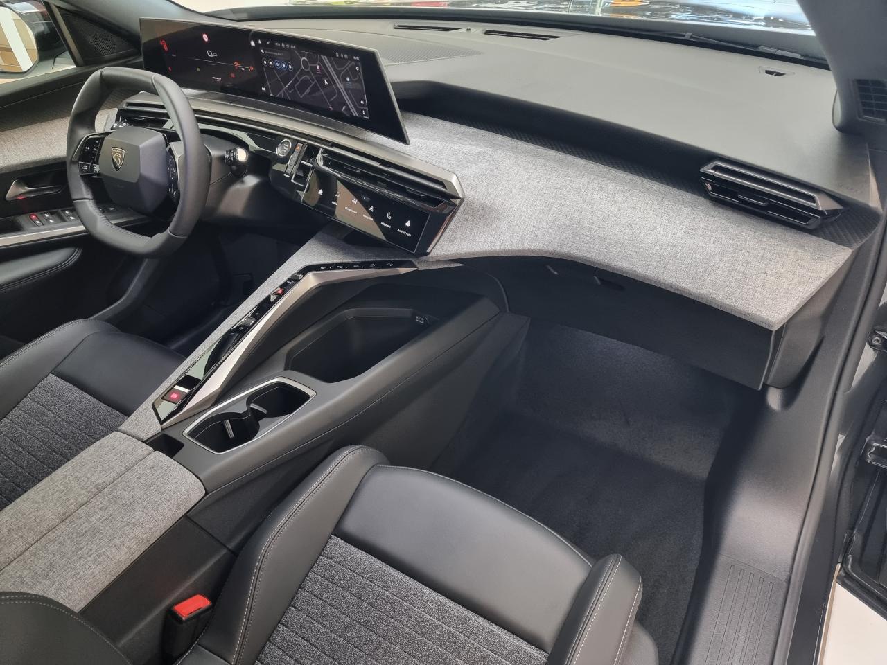 0679-0003277_p68 - PEUGEOT - 5008 - 2025 - photo 5