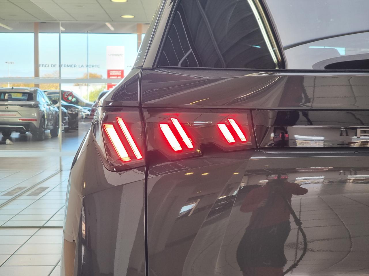 0679-0003277_p68 - PEUGEOT - 5008 - 2025 - photo 9