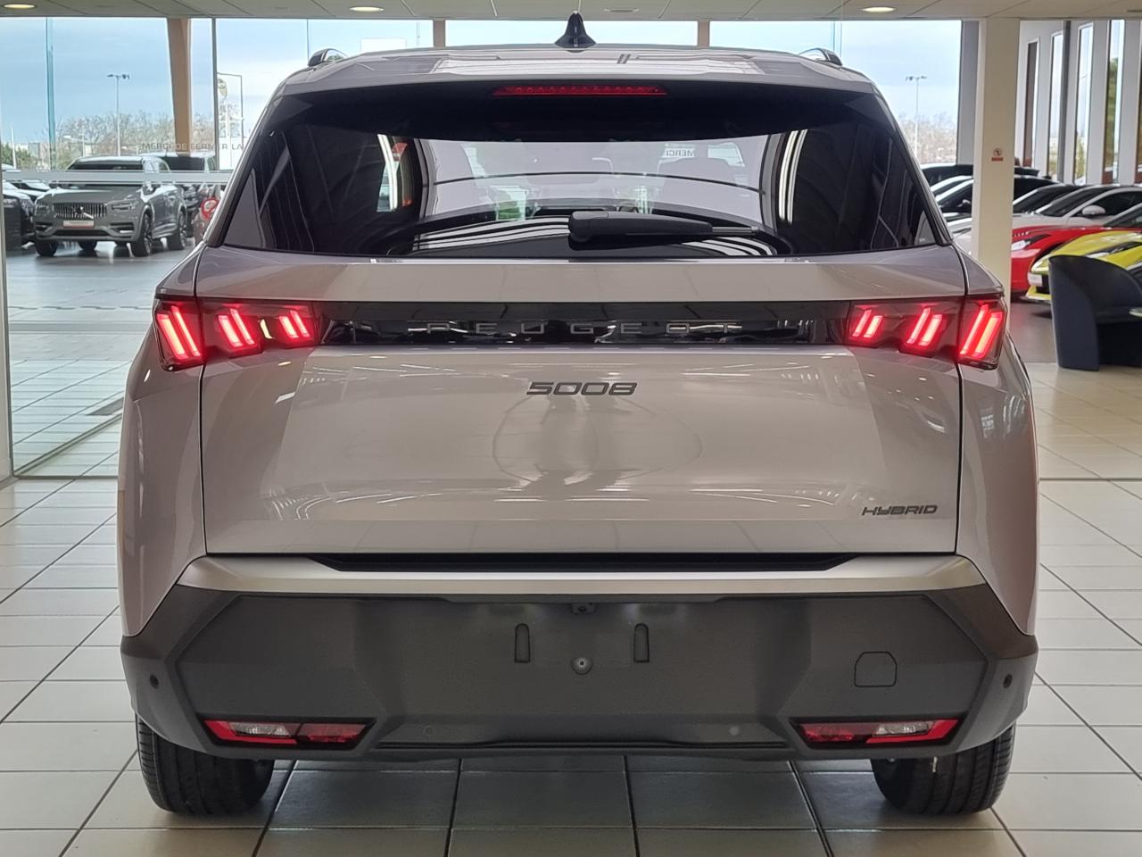 0679-0003278_p68 - PEUGEOT - 5008 - 2025 - photo 26