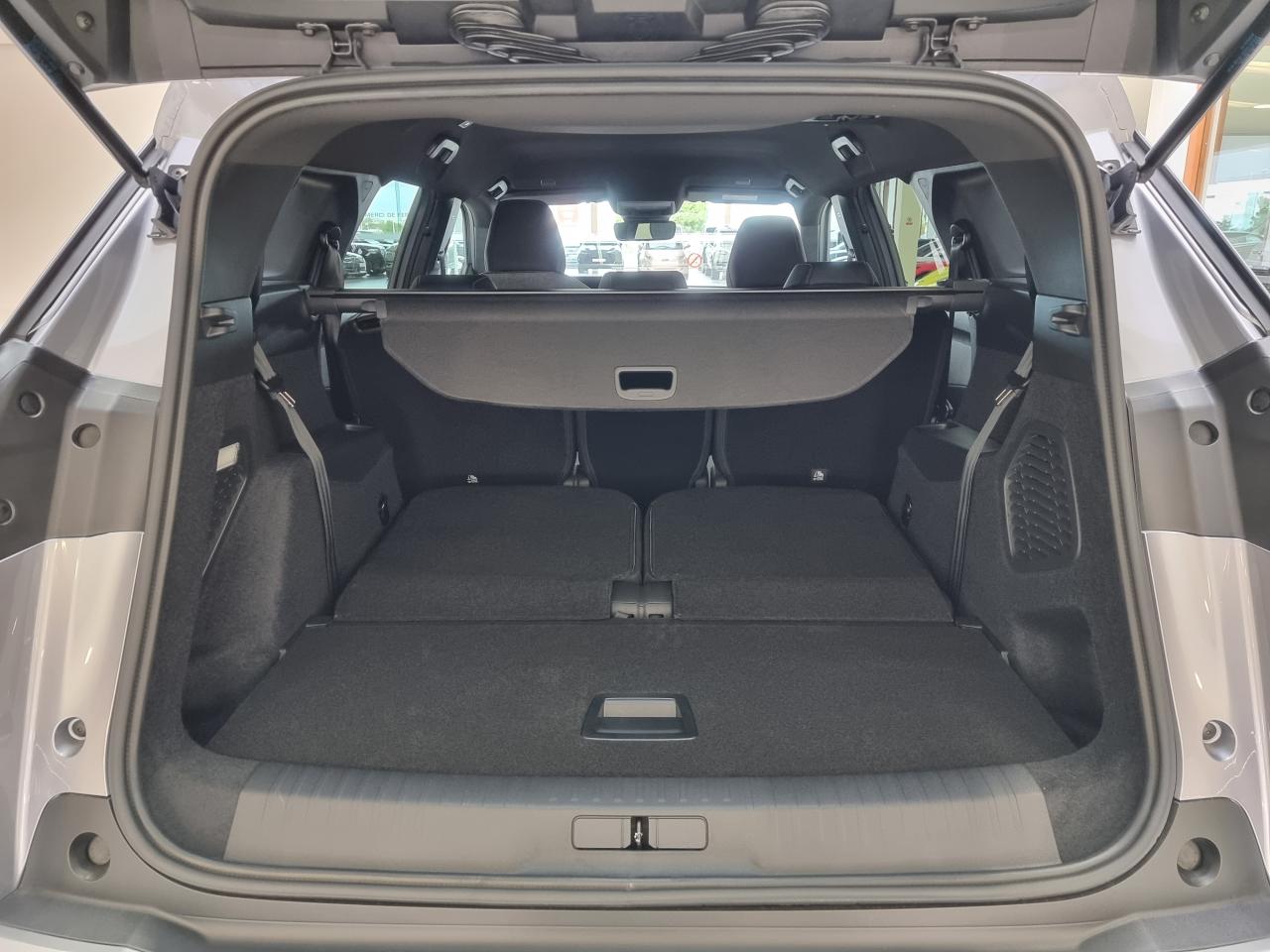 0679-0003278_p68 - PEUGEOT - 5008 - 2025 - photo 14