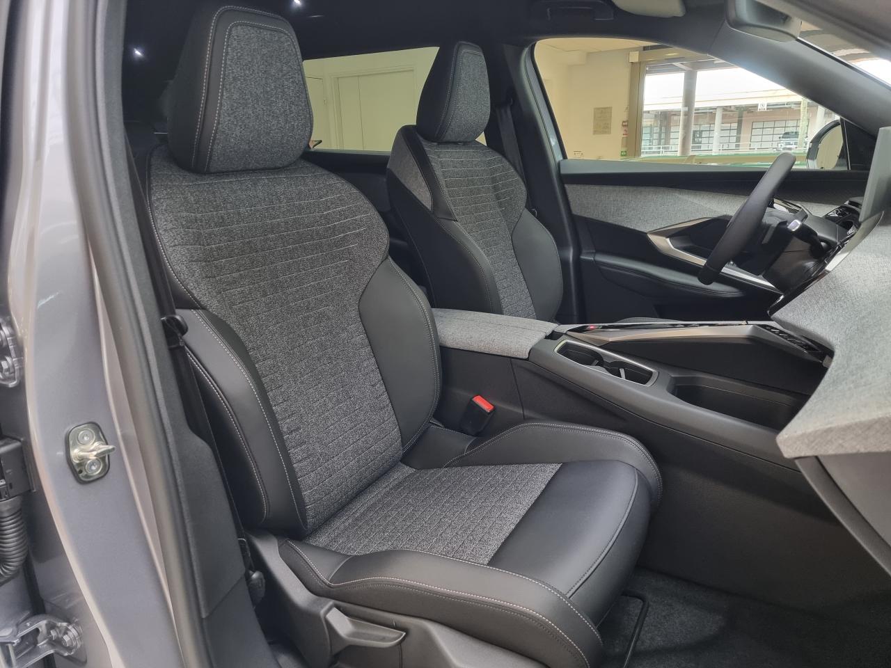 0679-0003278_p68 - PEUGEOT - 5008 - 2025 - photo 10