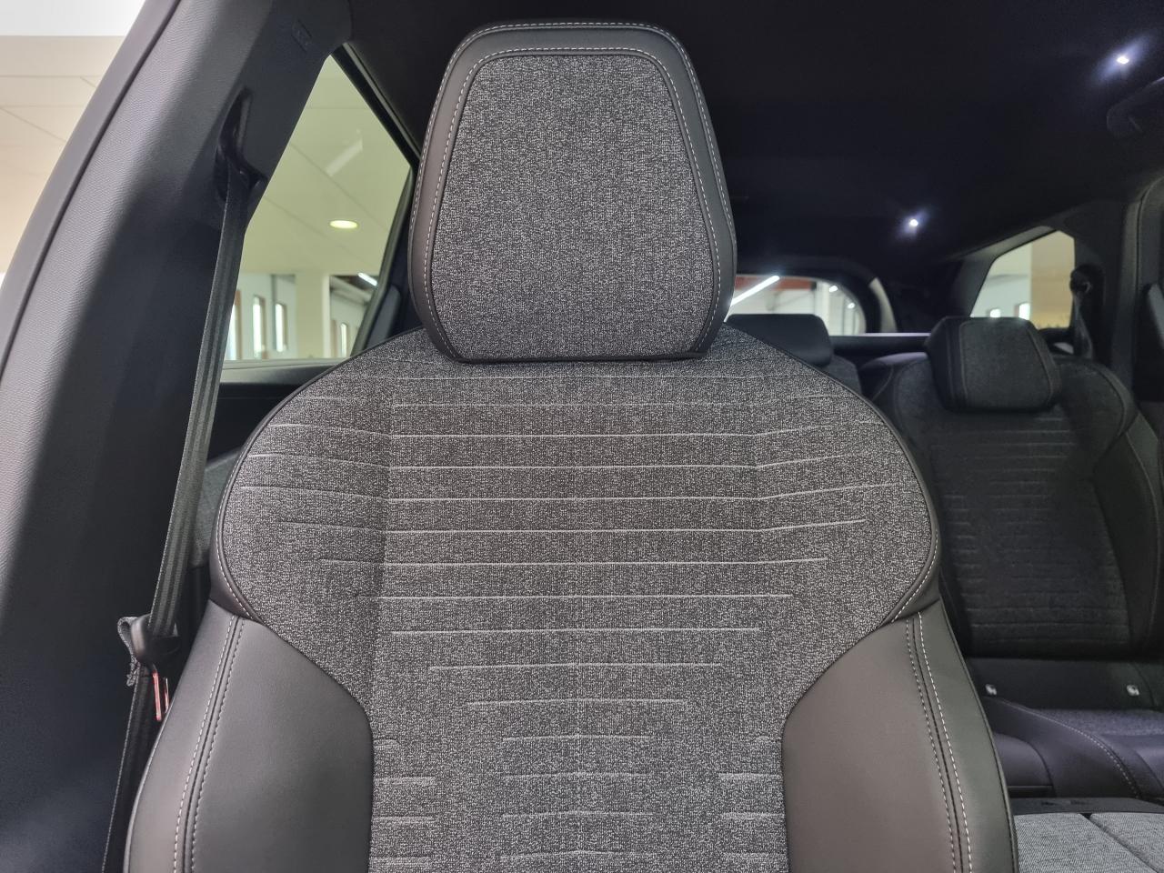 0679-0003278_p68 - PEUGEOT - 5008 - 2025 - photo 15