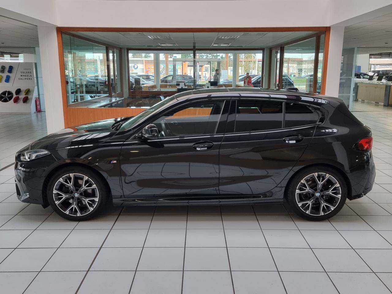 0679-0003284_p68 - BMW - SERIE 1 - 2025 - photo 26