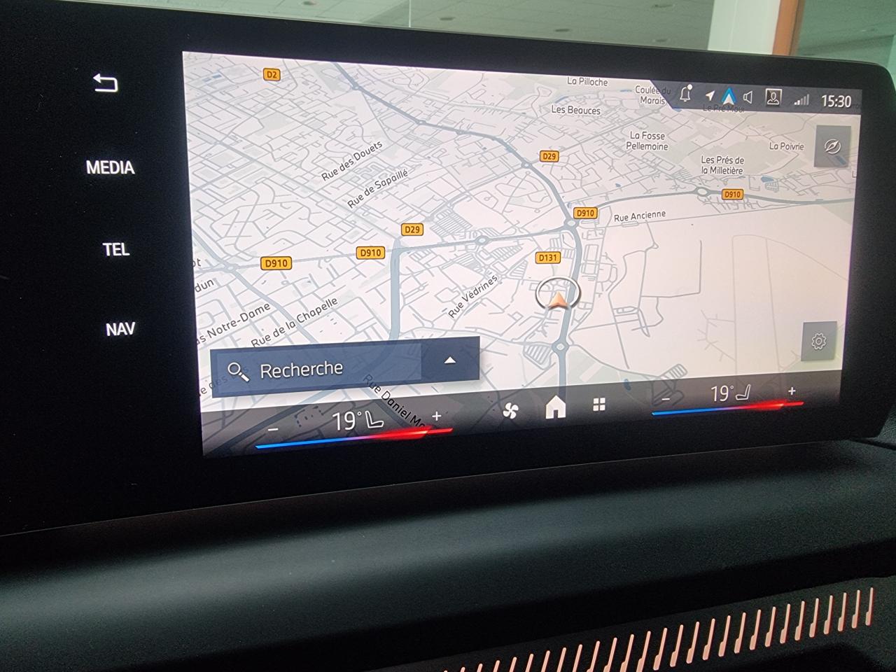 0679-0003284_p68 - BMW - SERIE 1 - 2025 - photo 17