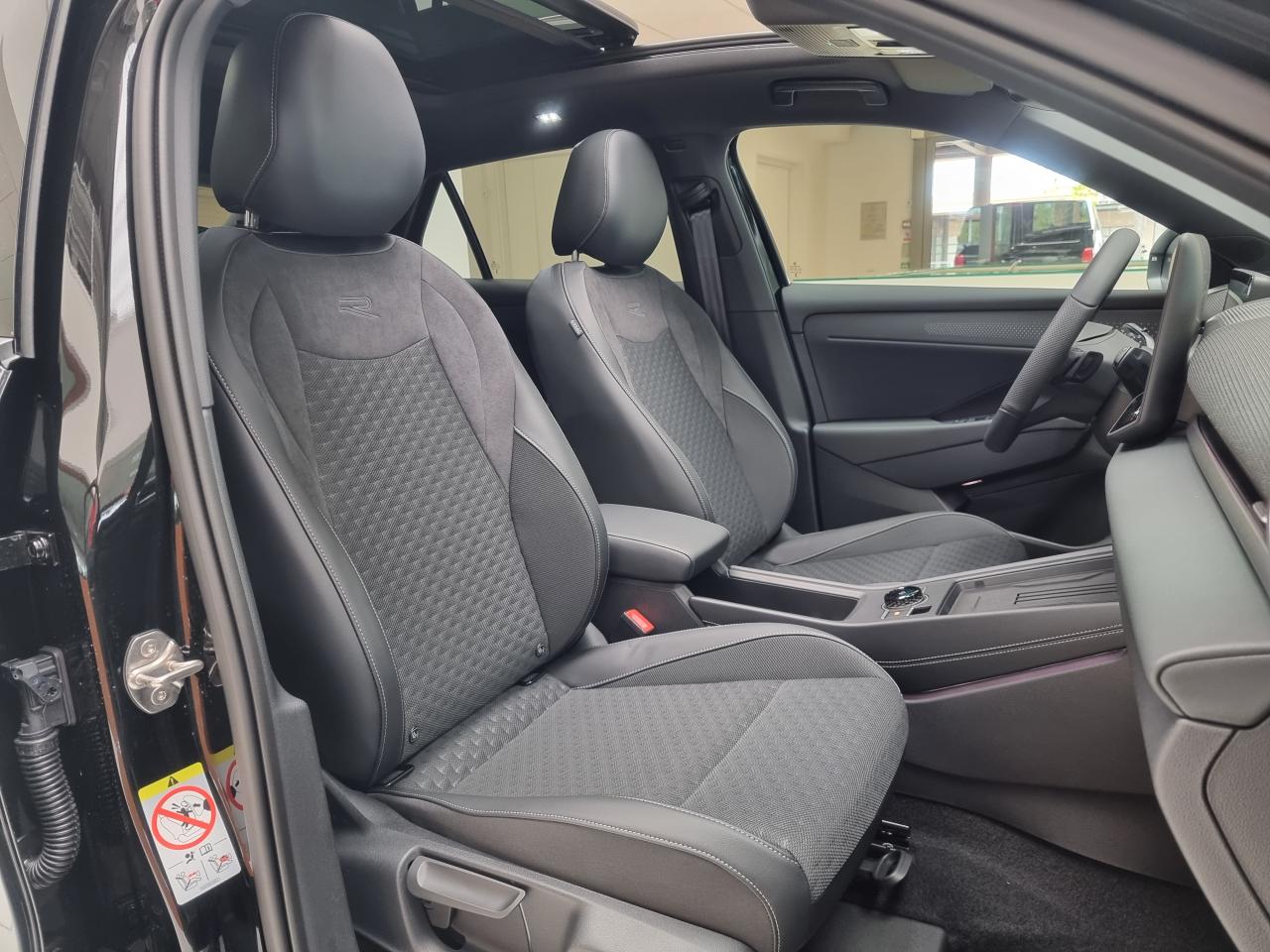 0679-0003287_p68 - VOLKSWAGEN - T ROC - 2026 - photo 10