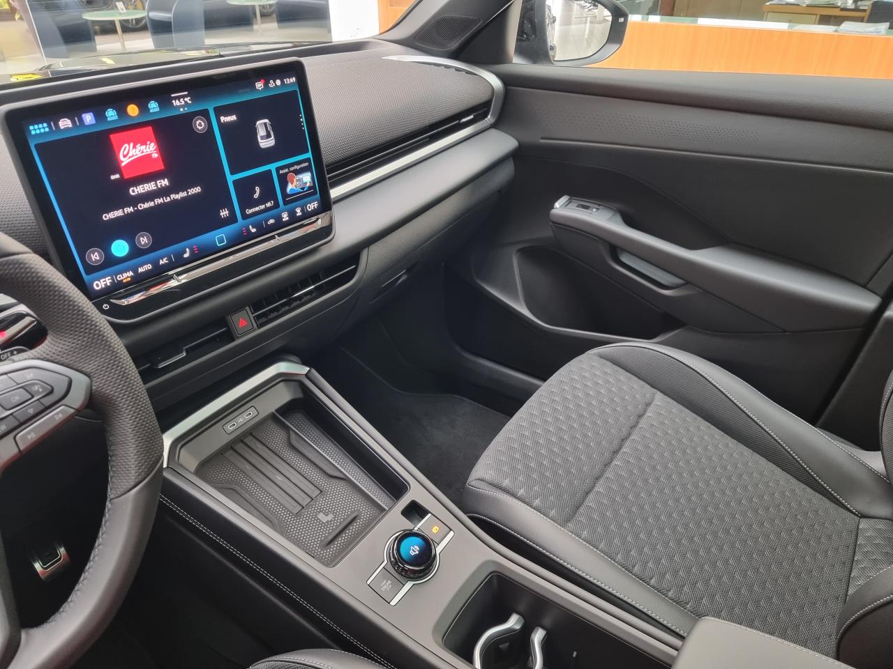 0679-0003288_p68 - VOLKSWAGEN - T ROC - 2026 - photo 4