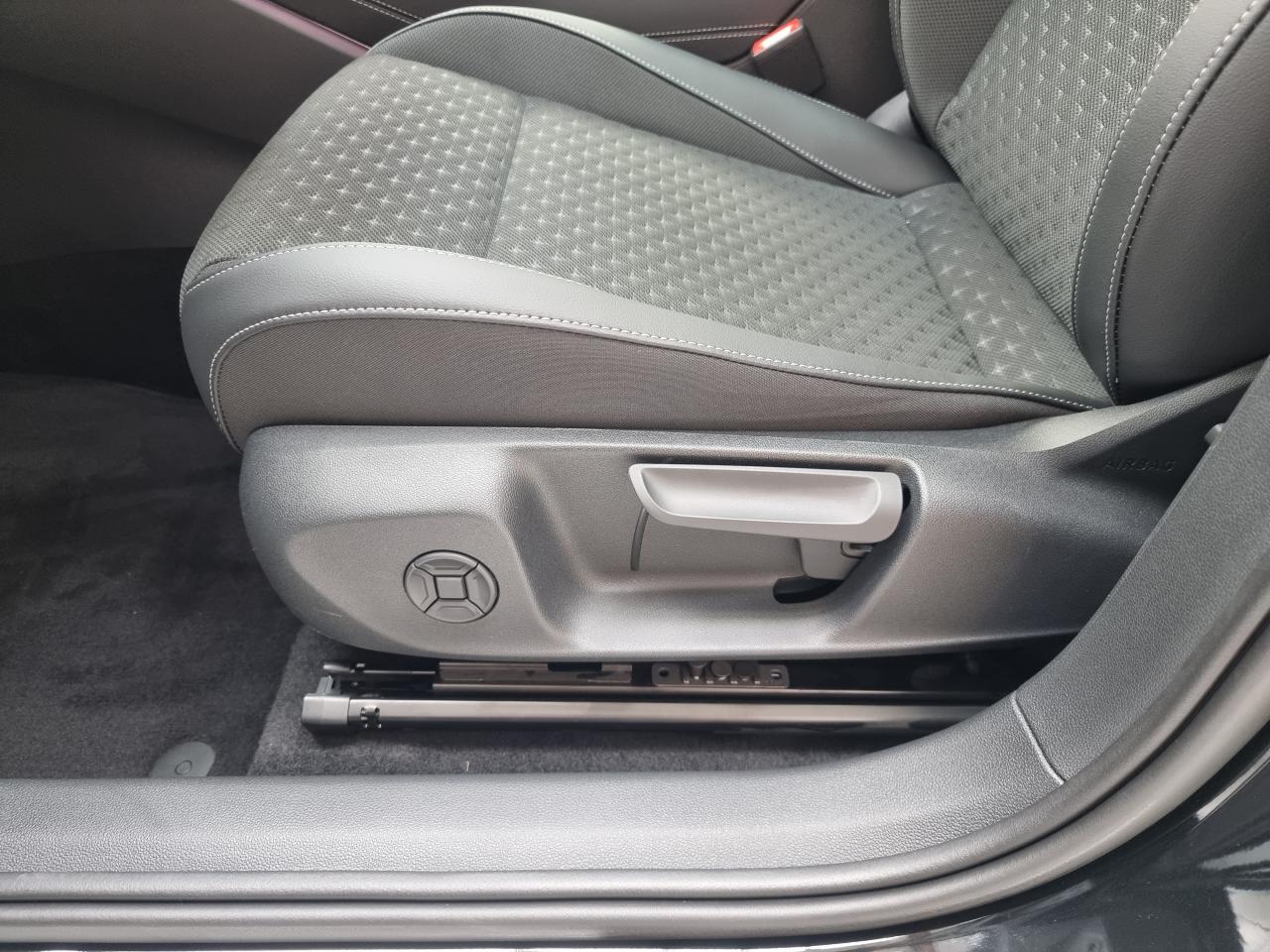 0679-0003289_p68 - VOLKSWAGEN - T ROC - 2026 - photo 15