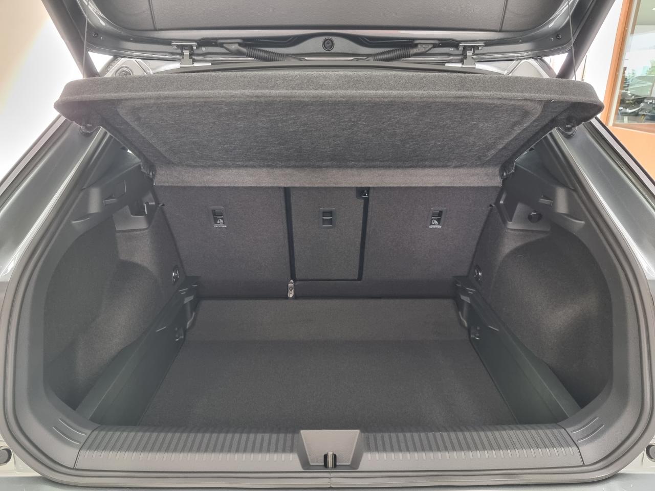 0679-0003290_p68 - VOLKSWAGEN - T ROC - 2026 - photo 11