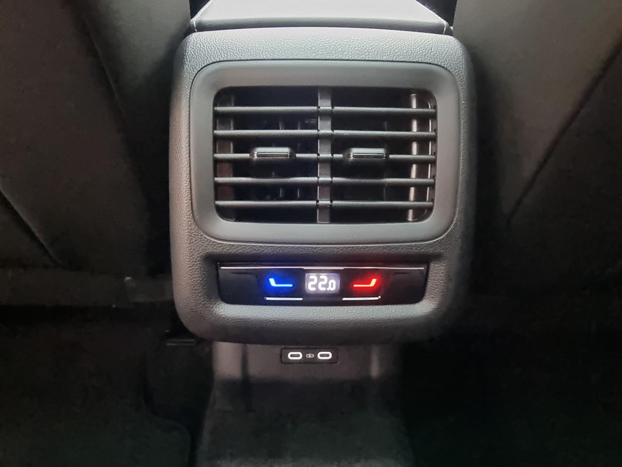 0679-0003290_p68 - VOLKSWAGEN - T ROC - 2026 - photo 20