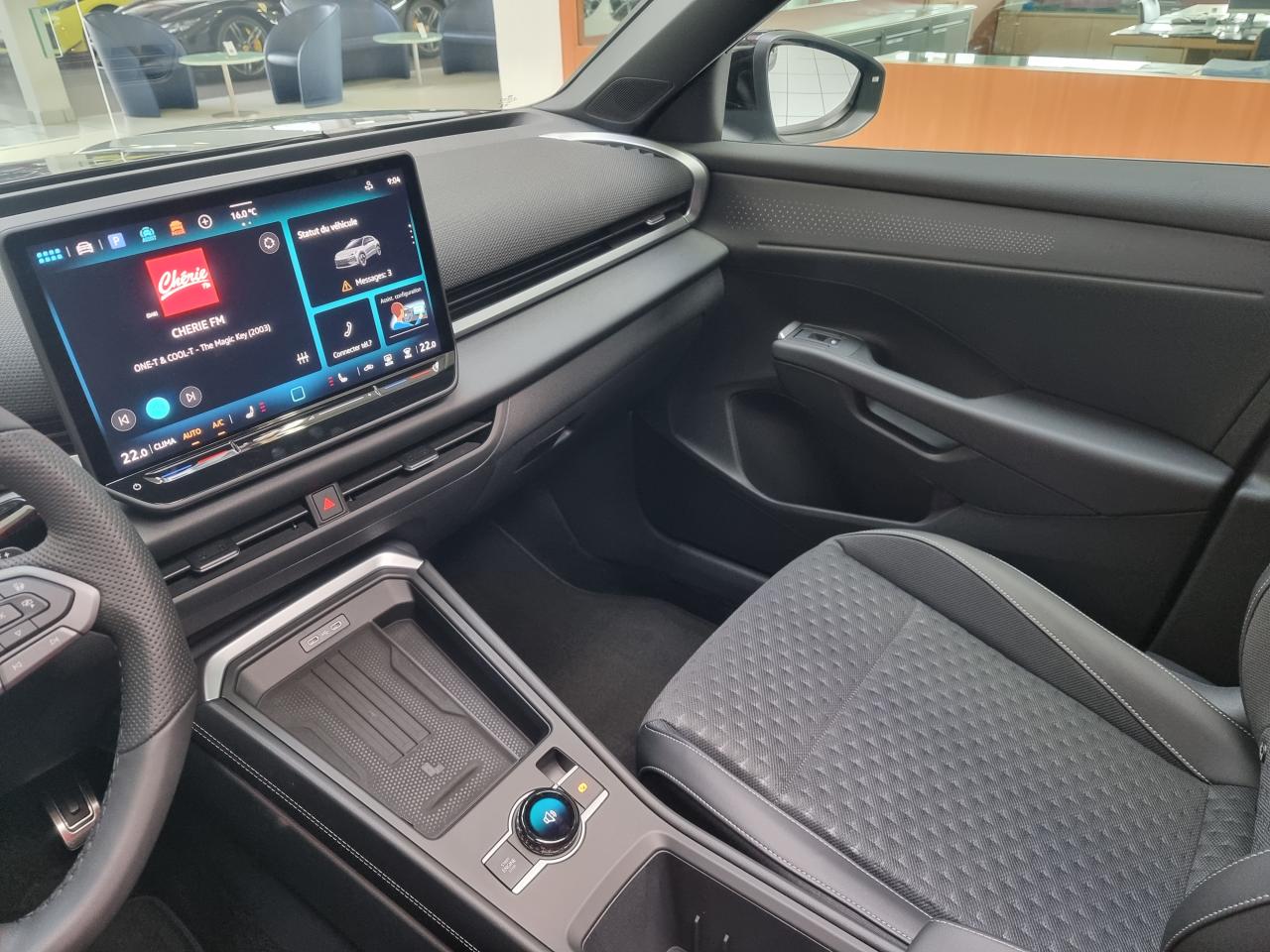 0679-0003293_p68 - VOLKSWAGEN - T ROC - 2026 - photo 4