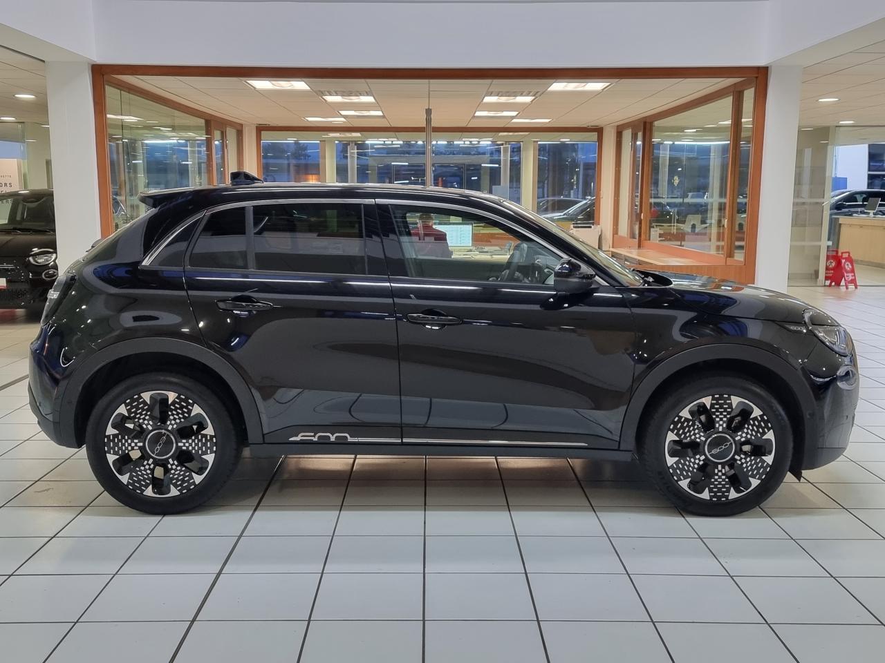 0679-0003318_p68 - FIAT - 600 - 2025 - photo 27